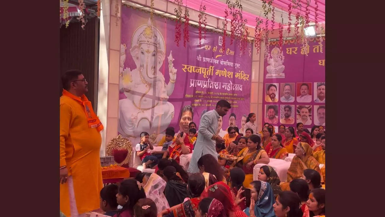 Ghar Ho To Aisa’s Swapnapurti Ganesh Temple inauguration in Vasai