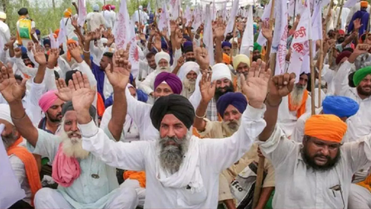 Farmer protest pti