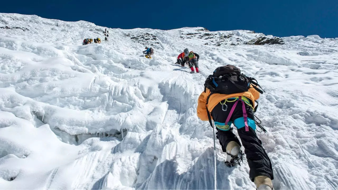 Climbers at Mount Everest. Credit: iStock