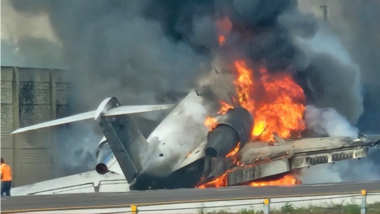 Interstate 75 Plane Crash: Naples Plane Crash Video: Crash Near Florida's  Fort Myers Shuts I-75 | World News, Times Now