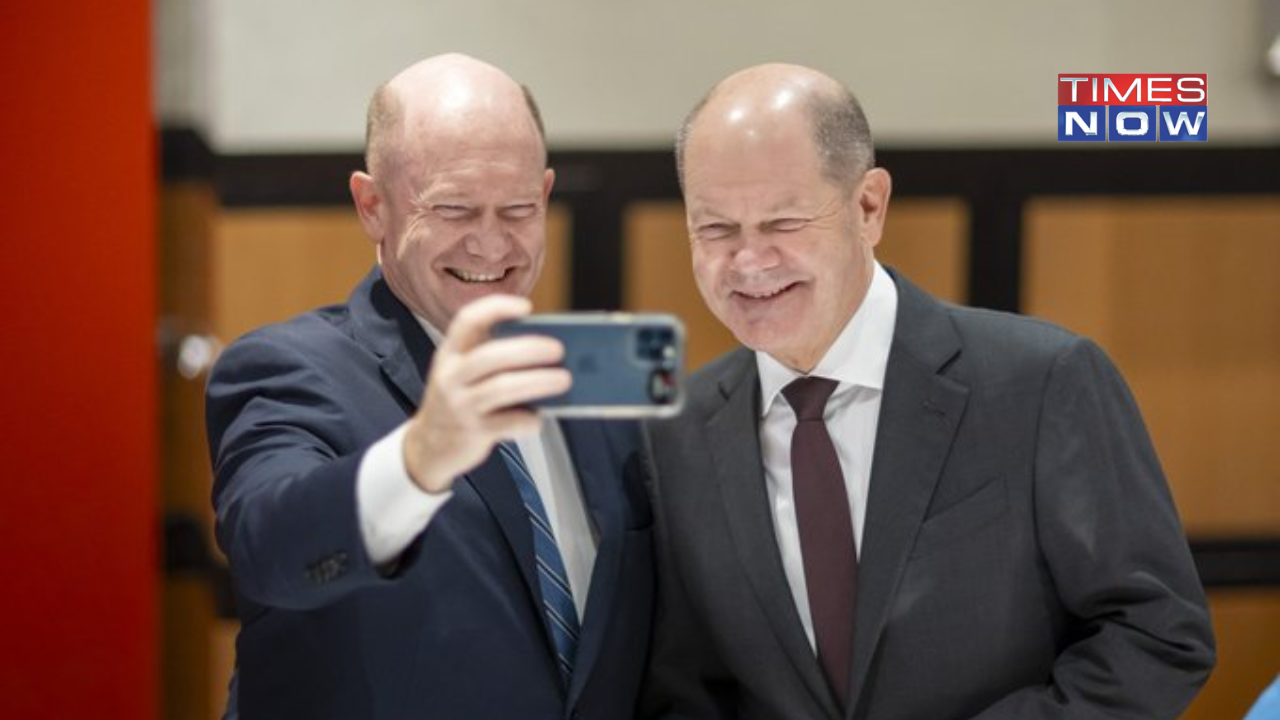 Doppelganger Alert! German Chancellor Olaf Scholz Reunited with US Senator Chris Coons