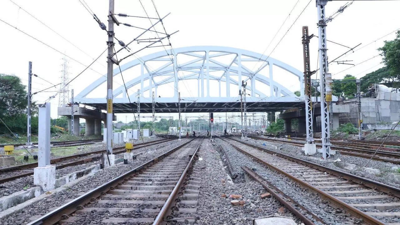 Elephant Gate Bridge