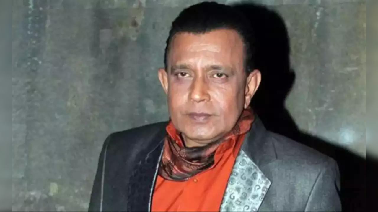 Mithun Chakraborty Hospitalised अभिनेता मिथुन चक्रवर्ती यांची प्रकृती