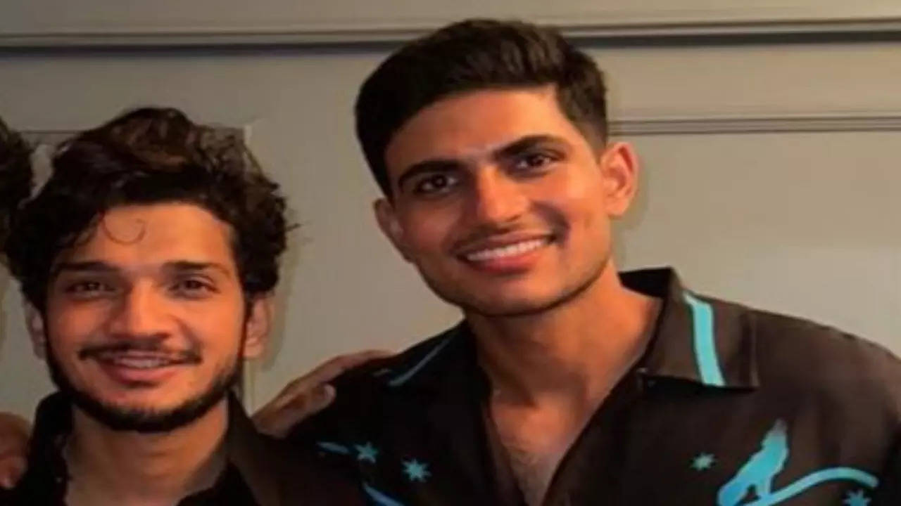 Bigg Boss 17 Winner Munawar Faruqui Parties With Indian Batter Shubman Gill