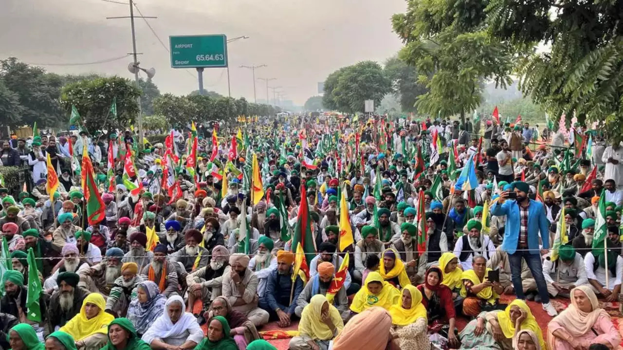 People Complain Of 'Gas Leak' In Delhi, It Has A Farmers' Protest Link