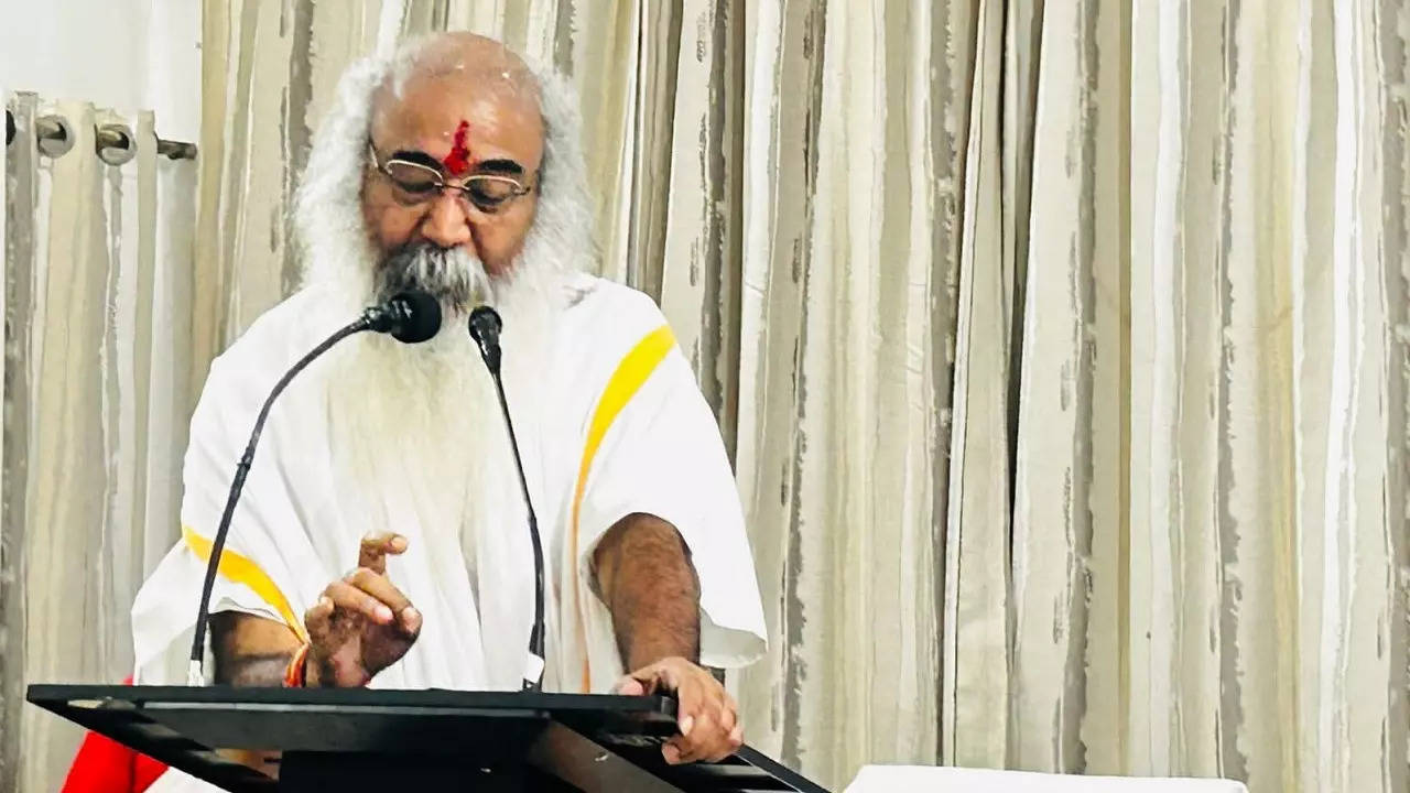 Acharya Pramod Krishnam