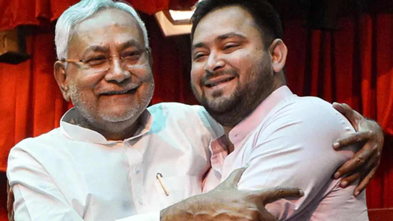 Nitish Kumar Vs Tejashwi Yadav