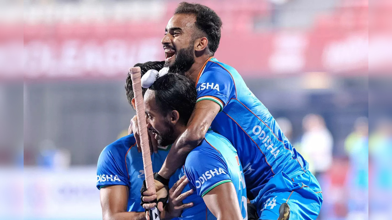 India edge out Netherlands in thriller