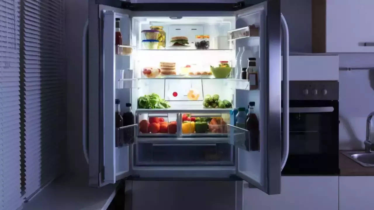 kitchen hacks follow these smart tips to keep food fresh in refrigerator.