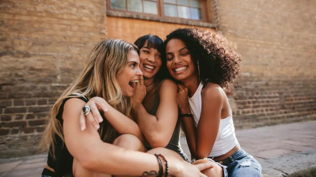 Why Low Maintenance Friendships Are The Best