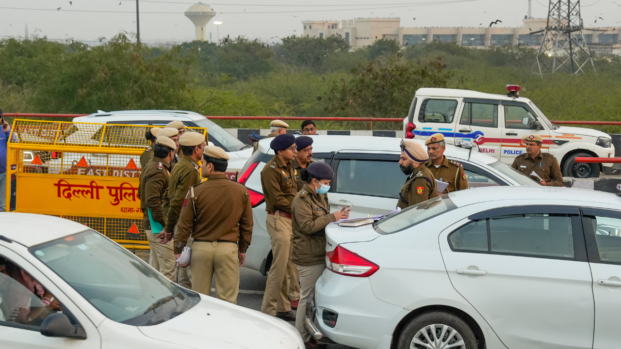 Delhi Police Issues Traffic Advisory For Singhu Border, Mukarba Chowk