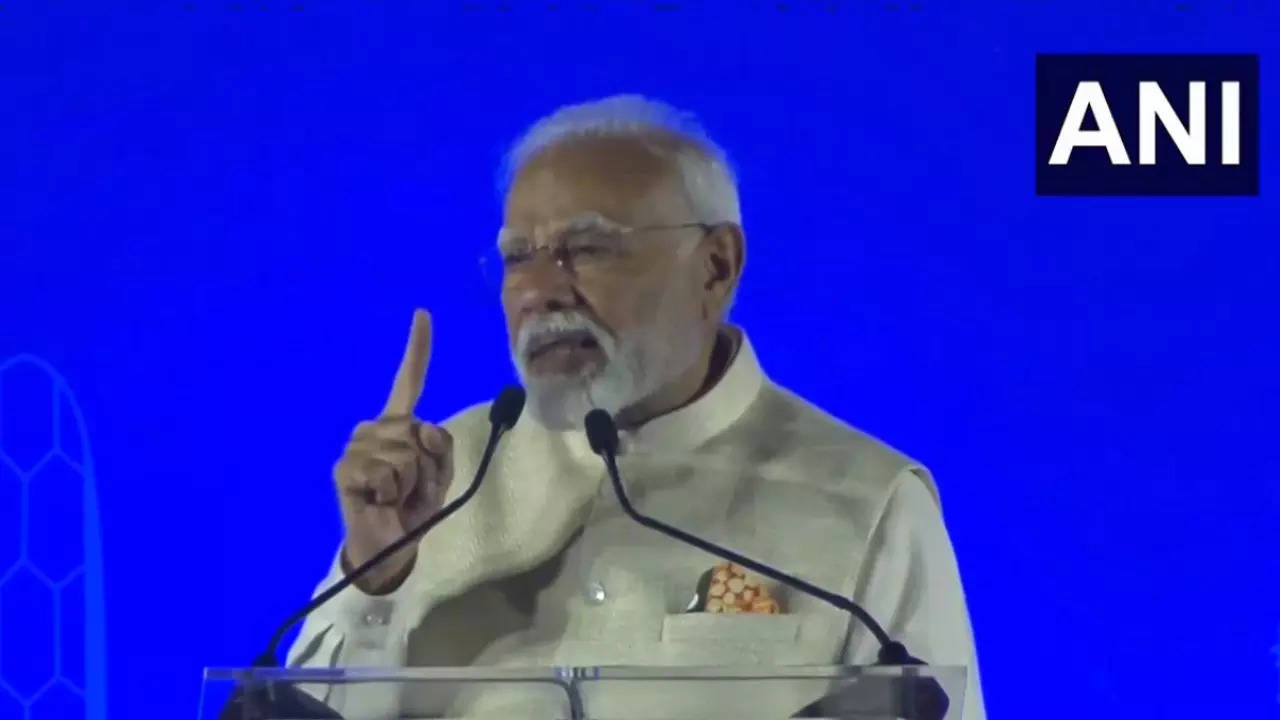 PM Modi at Ahlan Modi event