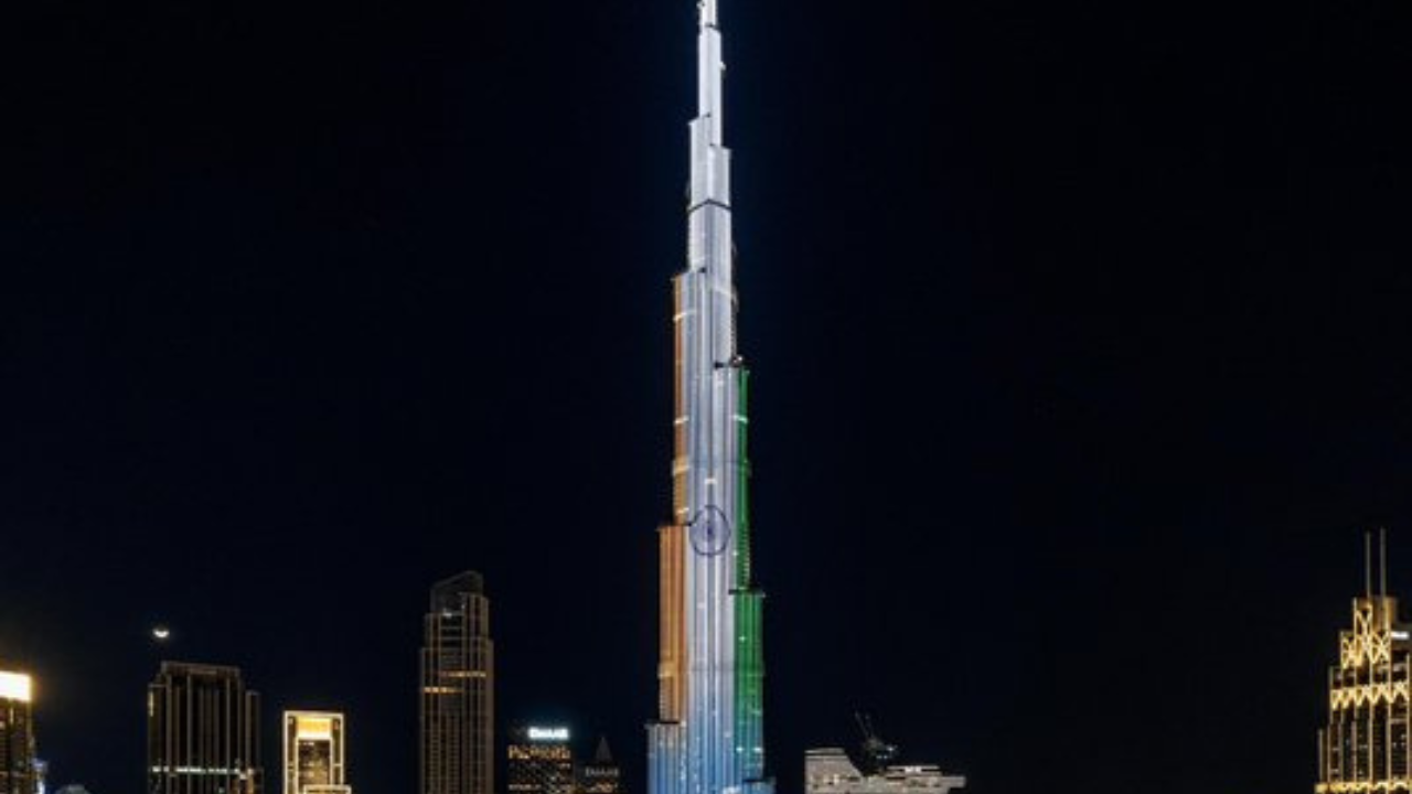 Burj Khalifa lights up ahead of Modi address