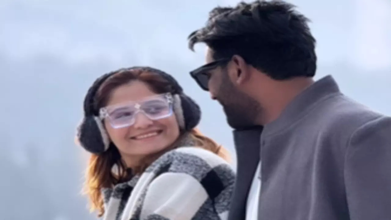 Arti Singh Shares FIRST Picture With Beau Dipak Chauhan On Valentine’s Day