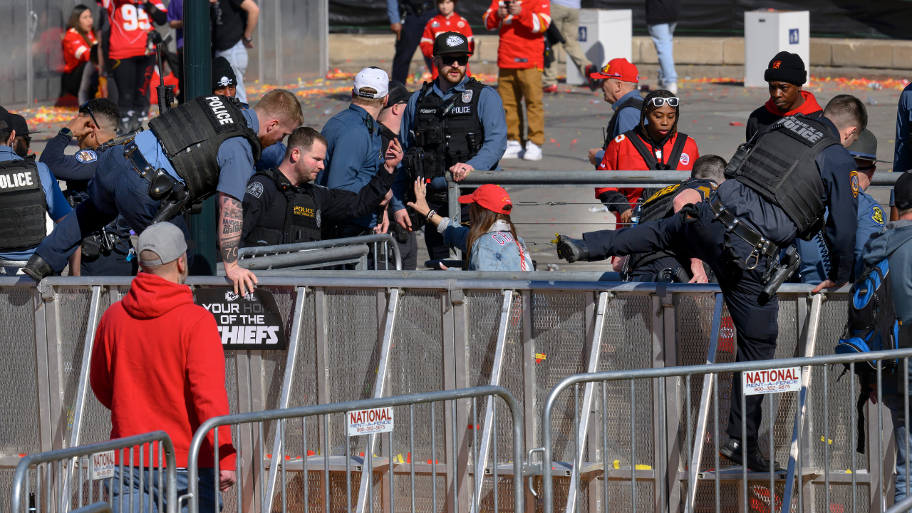 Shooting in Kansas City after Chiefs parade