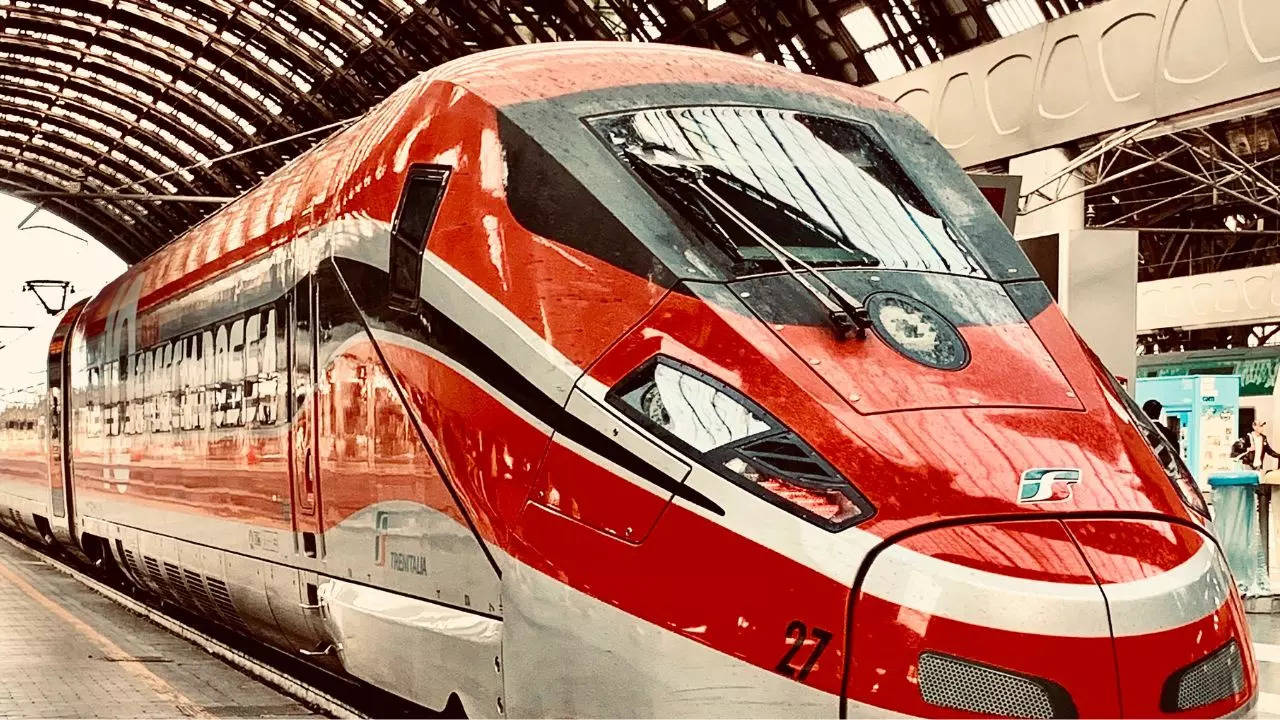 Mumbai-Ahmedabad will be connected by a bullet train corridor. Credit: Canva (Representational Image)