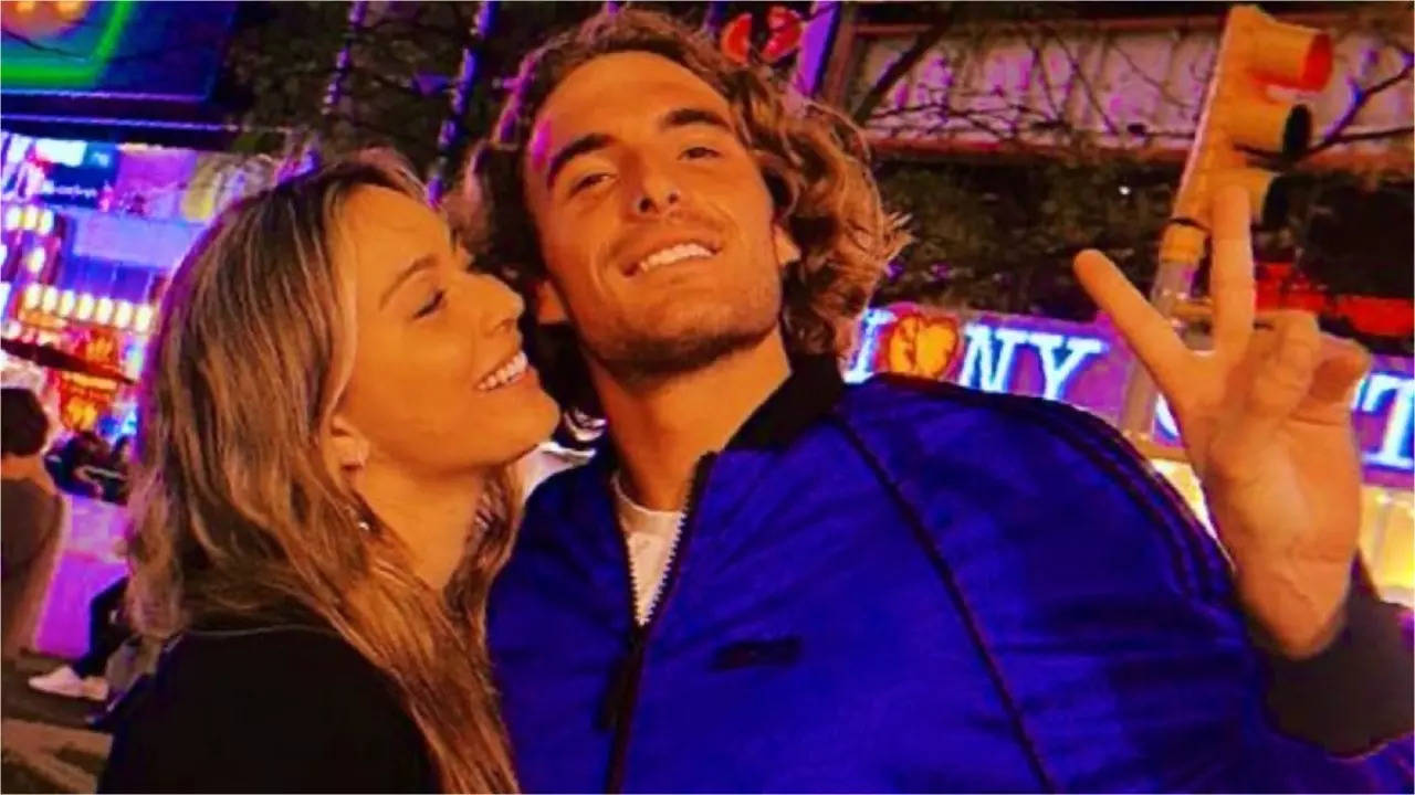 Stefanos Tsitsipas: Tennis Power Couple, Stefanos Tsitsipas And Paula  Badosa's 'AWW'dorable Instagram Stories Go VIRAL on Valentine's Day |  Tennis News, Times Now