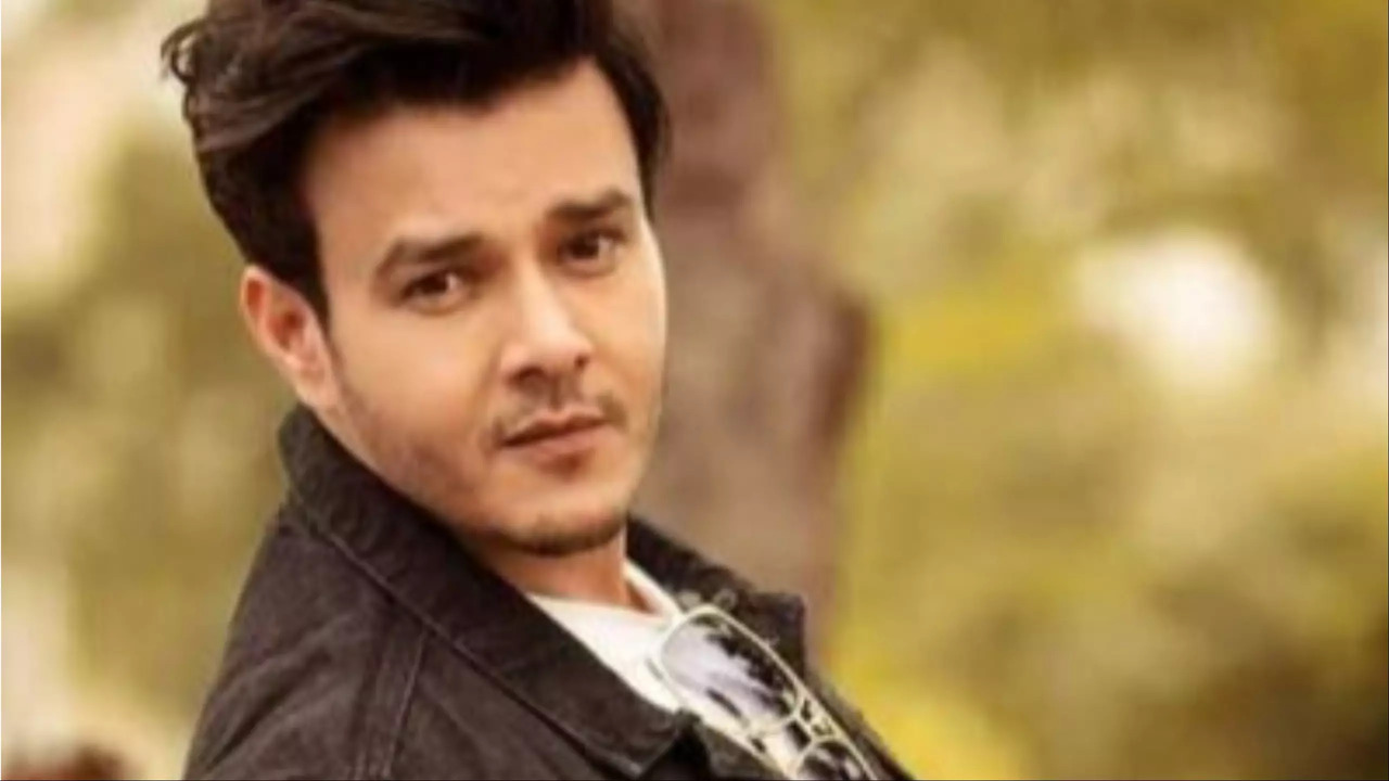 Patiala Babes Star Aniruddh Dave Recalls Filming Physically Challenging Scenes During Covid Recovery Phase