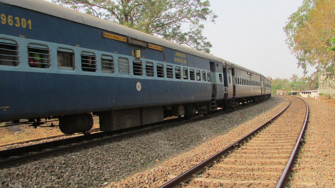 Railways' issue new schedule for trains in Punjab