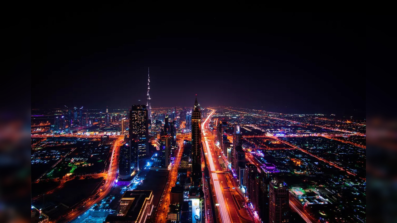 dubai-1767540_1280