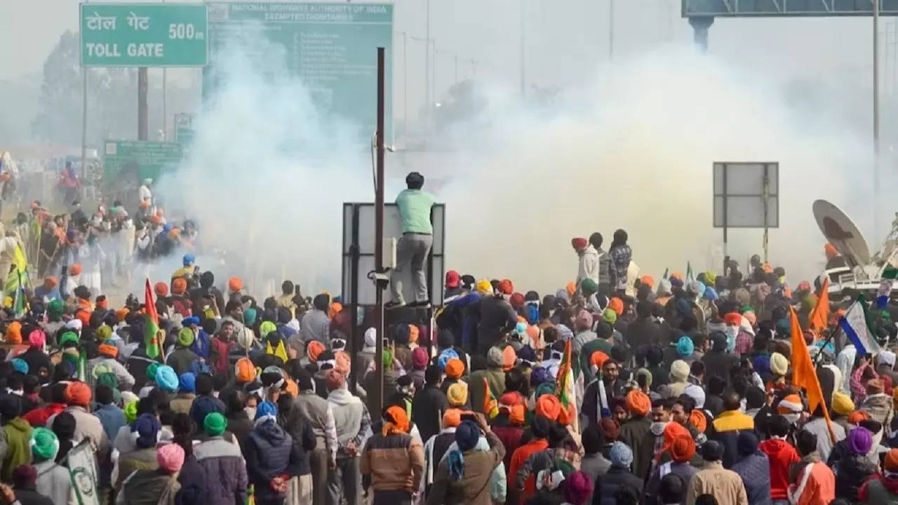 Bharat Bandh In Delhi Bharat Bandh 'Delhi Chalo' Protest Sparks