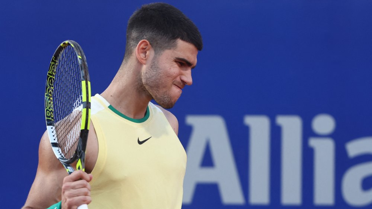 Carlos Alcaraz in action during Argentina Open 2024 on Sunday in Buenos Aires.