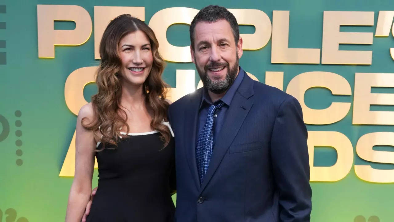 Adam Sandler MISTAKES People's Choice Icon Award For Sexiest Man Alive Honour!  (Pic: AP)