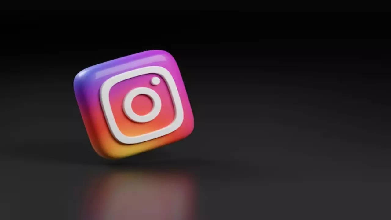 Instagram Logo 3d Photos and Images & Pictures | Shutterstock