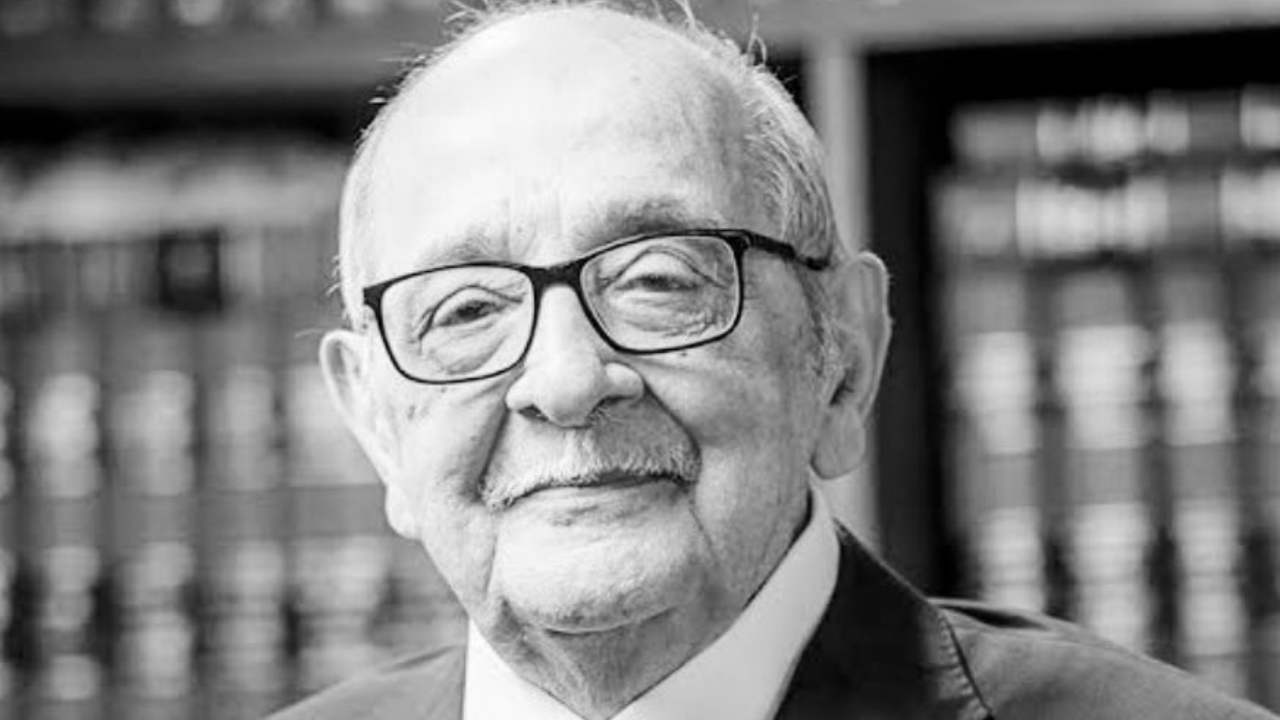 Tributes Pour In For Eminent Jurist Fali S Nariman