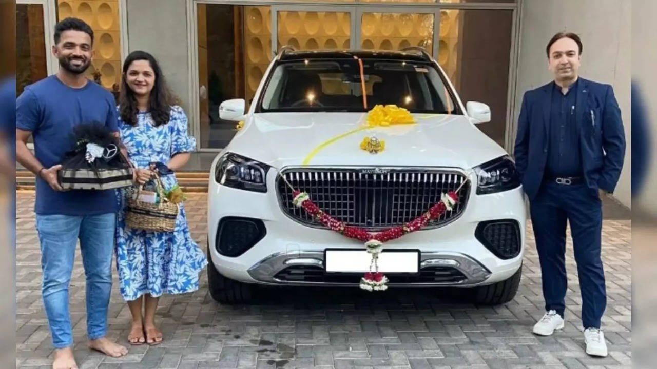 Ajinkya Rahane Mercedes-Maybach GLS Times Drive