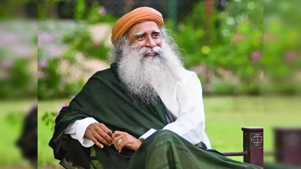 sadhguru health to look young and stay energetic in marathi.