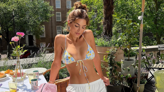 Get Your Summery Escapes With Negin Mirsalehis Bikini Photos