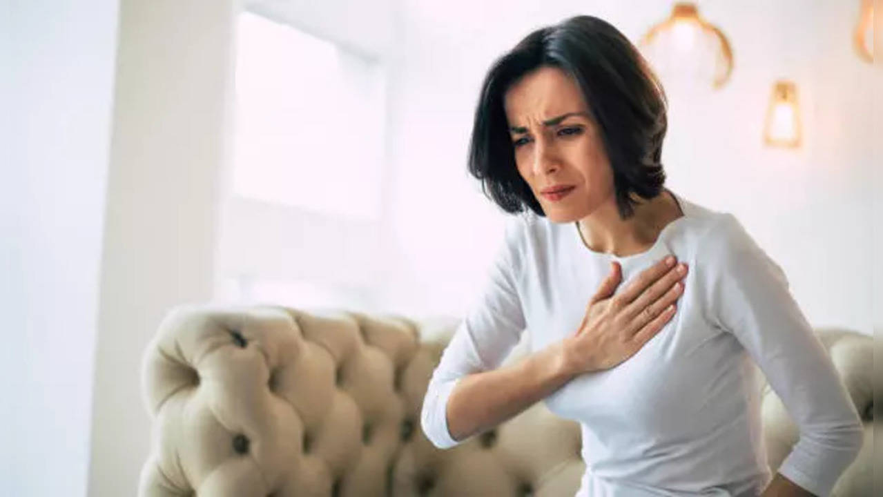 Chest Heaviness: Chest Feels Heavy At Night? Know Symptoms, Causes