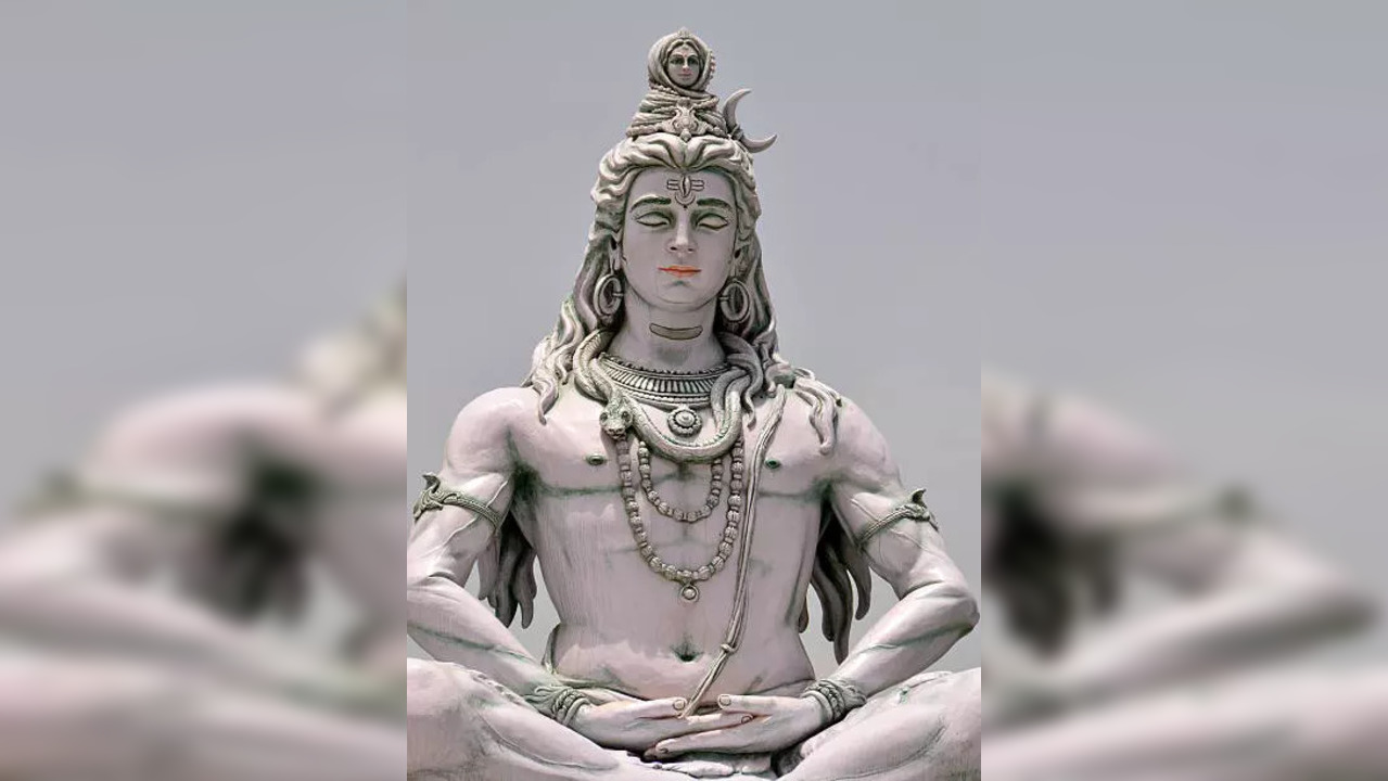 Maha Mrityunjaya mantra chanted to invoke Lord Shiva