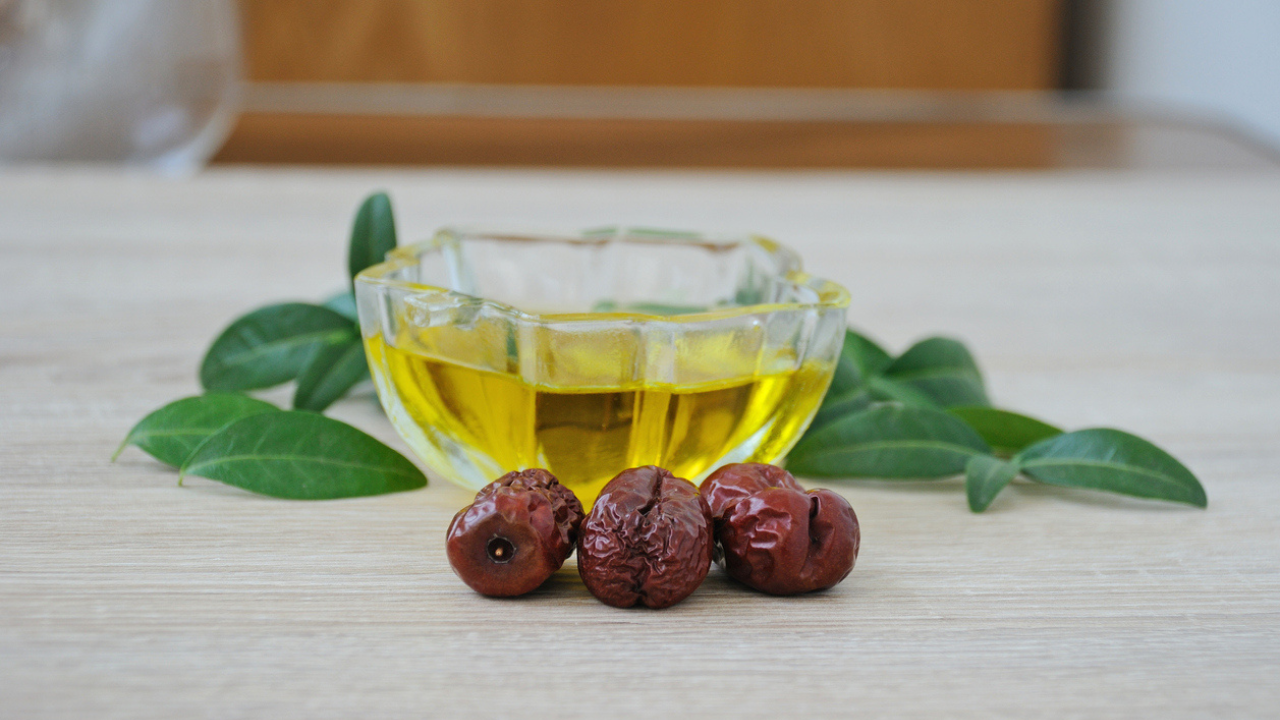 Benefits of Jojoba oil