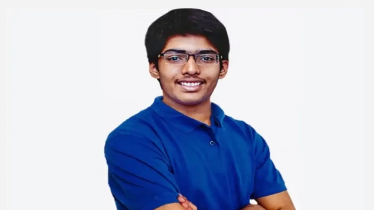 JEE Advanced Topper Chirag Falor Ditched IIT to Join This College, Here’s Why