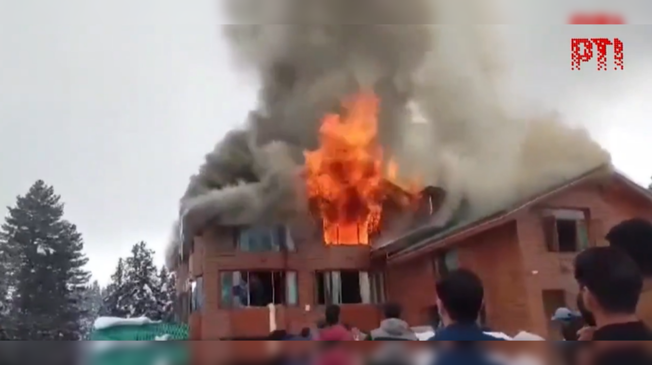 Massive Fire Breaks Out At Hotel In Jammu and Kashmir's Gulmarg