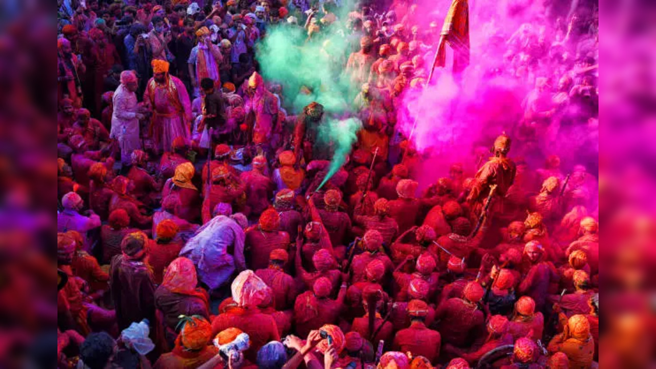 Braj Holi 2024: Know the Full Schedule of Dolyatra in Barsana ...