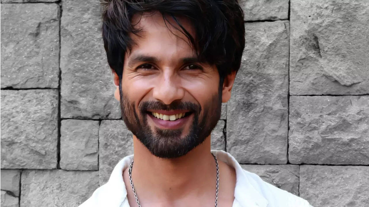 Shahid Kapoor Opens Up Like Never Before, Says Bollywood Camps Are Biased And Treat Outsiders Unfairly