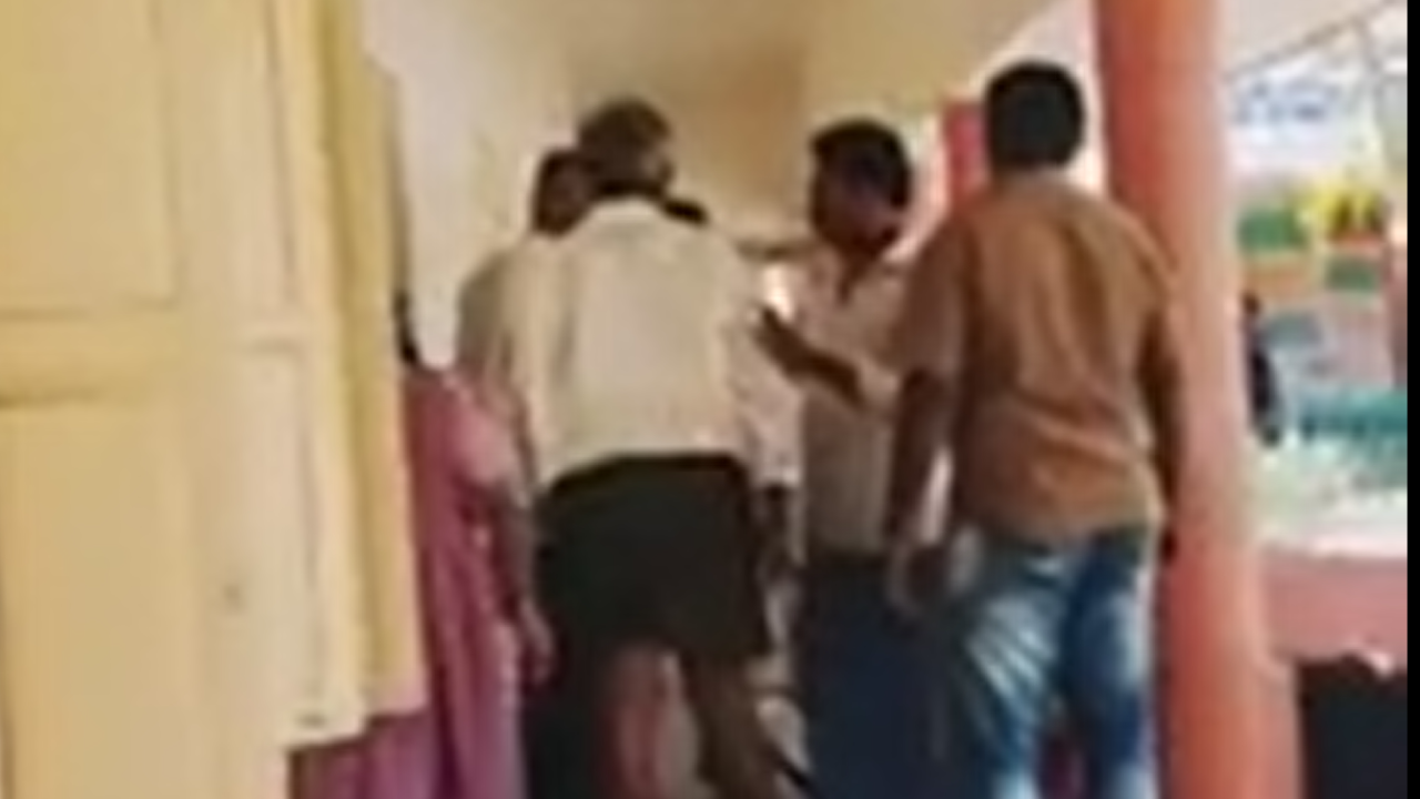 Andhra teacher assaulted by parents