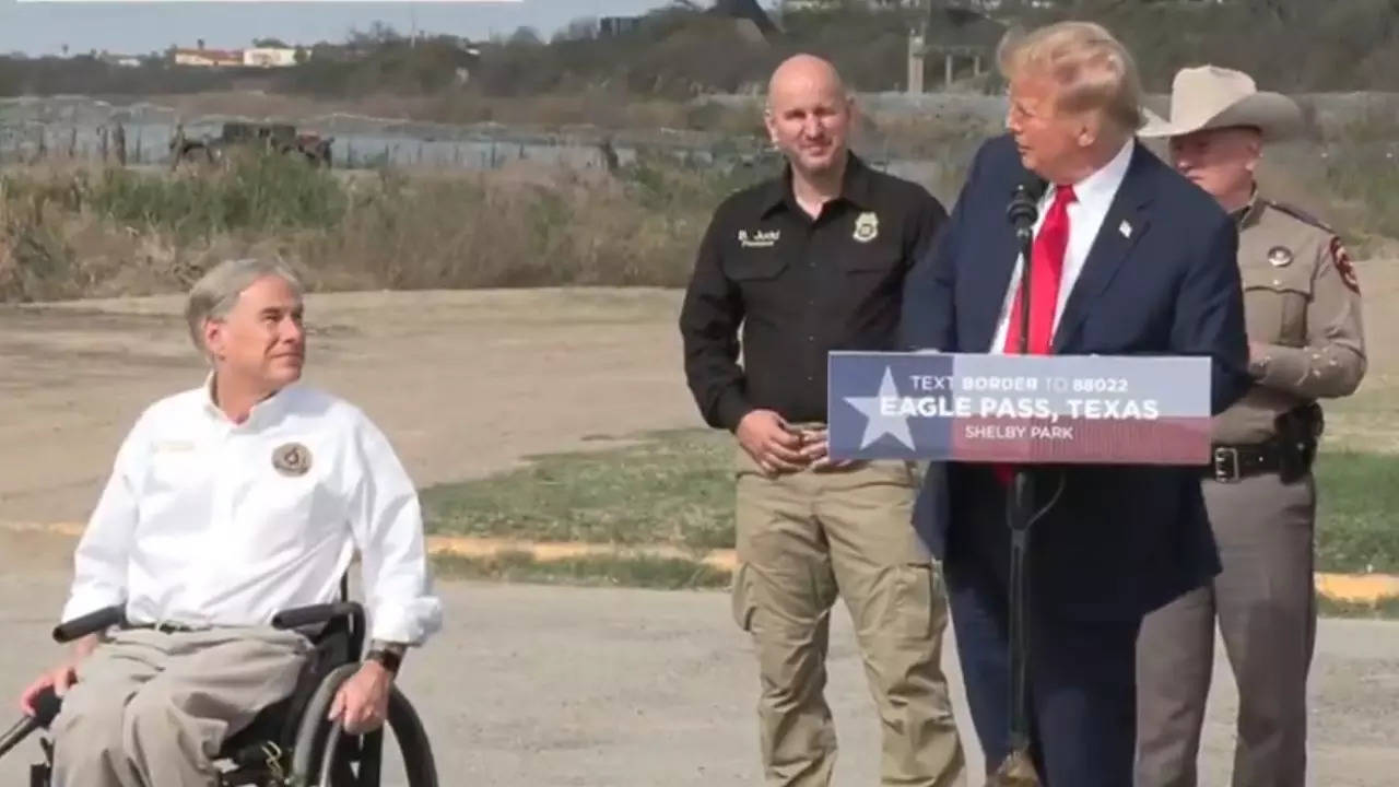 Trump Asks Greg Abbott To Replace Mitch McConnell As GOP Senate Leader At Eagle Pass: How Did Texas Governor Respond?