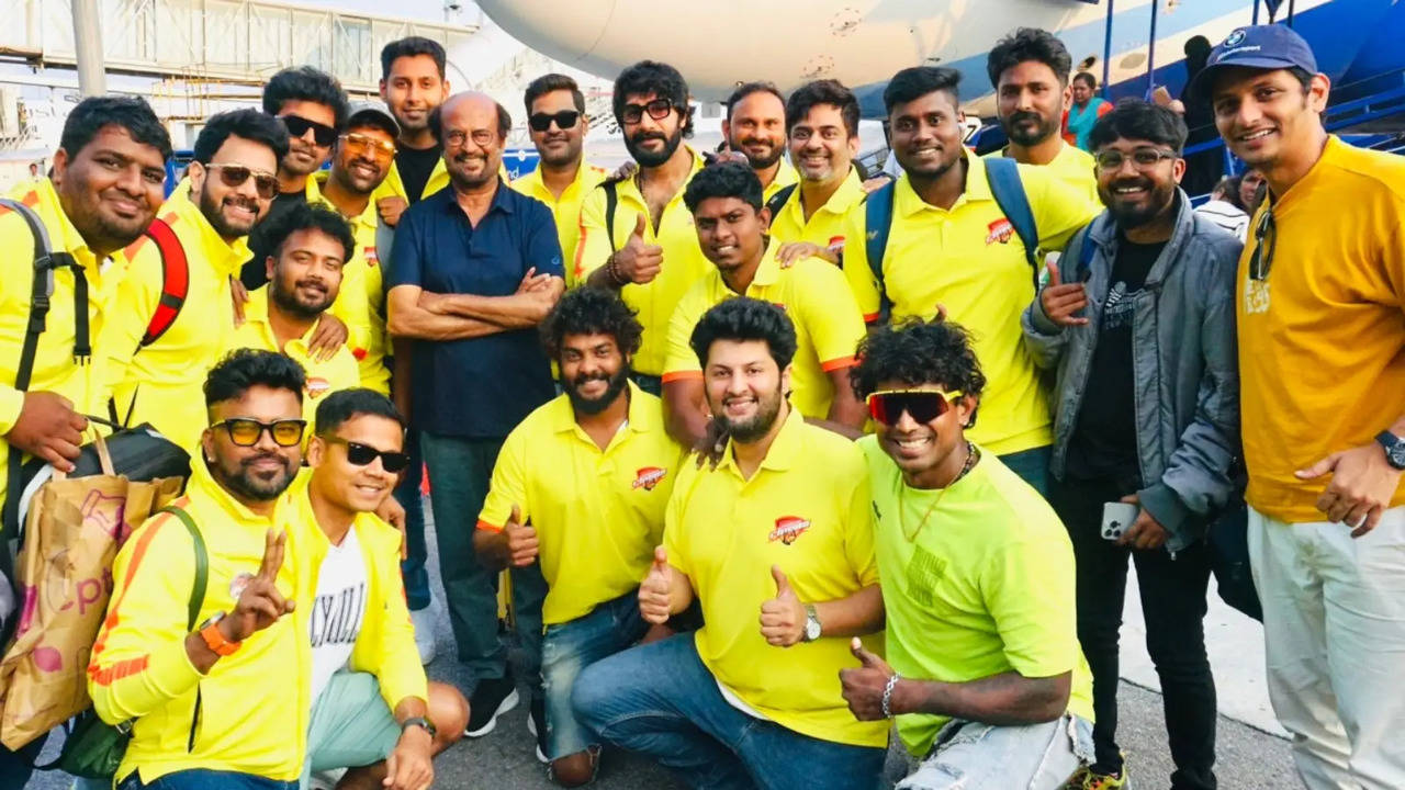 The Chennai Rhinos Team With Rajinikanth