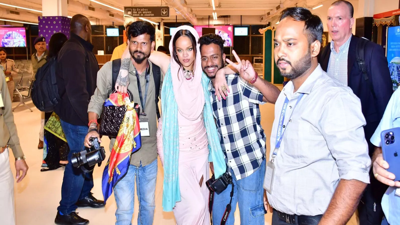Rihanna Poses With Paps, Cops At Jamnagar Airport After Anant-Radhika's Pre-Wedding Function. Wins Hearts