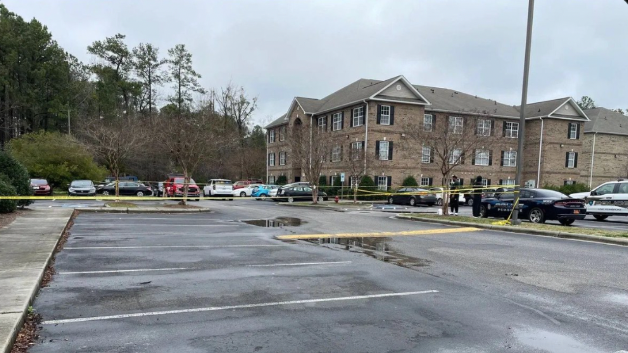 Uncp Shooting UNC Pembroke Shooting 1 Killed, 2 Injured At OffCampus