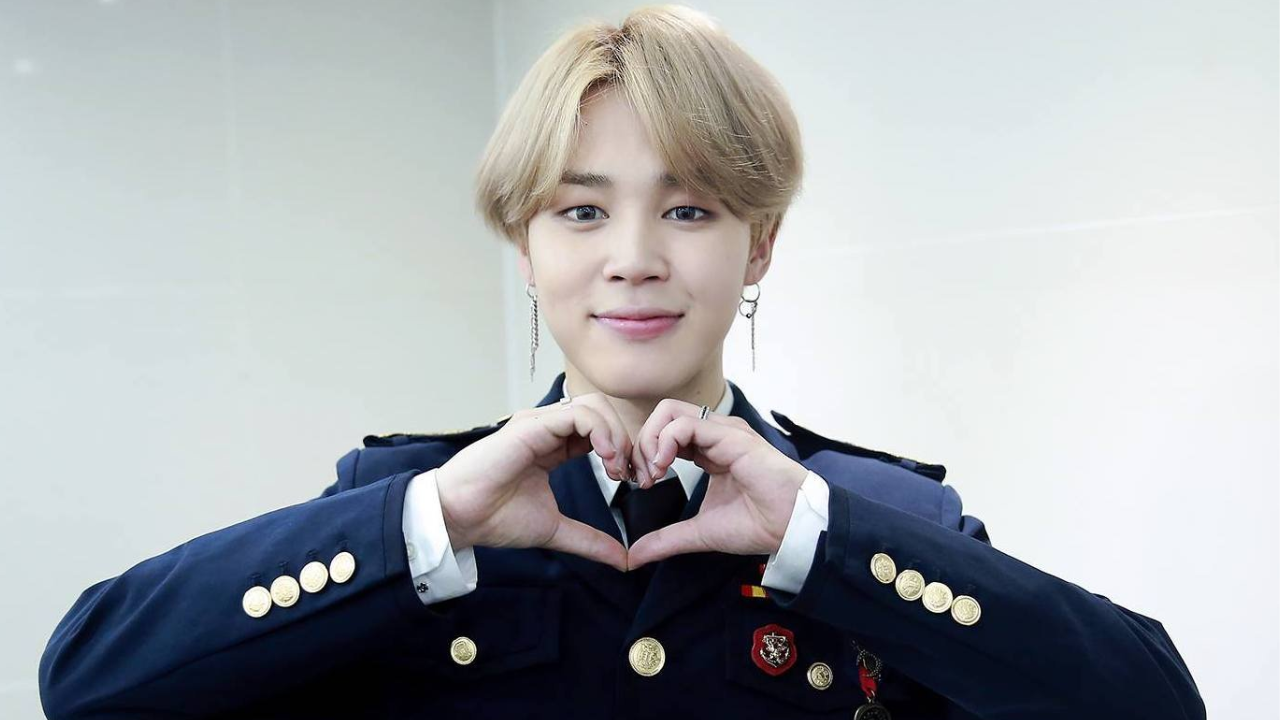 BTS' Jimin Saying 'Main Tumse Pyaar Karta Hoon' Takes Desi ARMY By Surprise