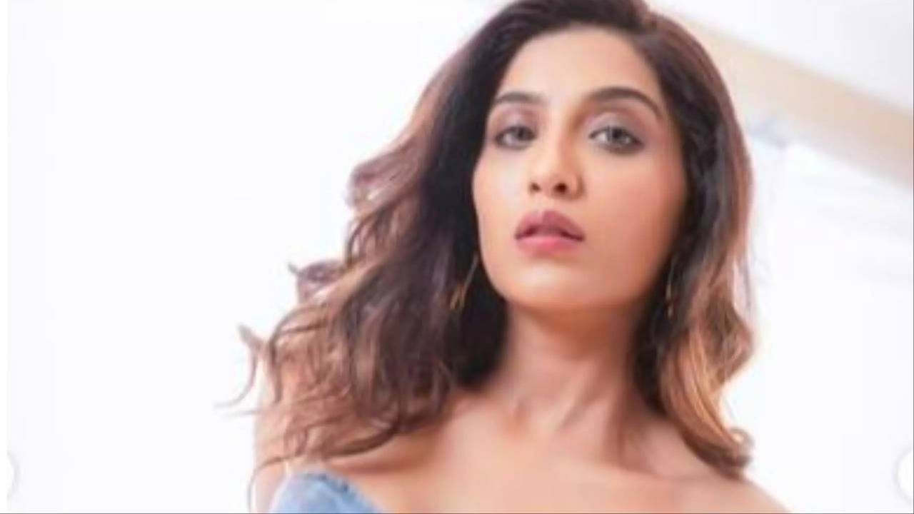 THIS Is Why Nimrit Kaur Ahluwalia REJECTED Her Role In Ektaa Kapoor's Love Sex Aur Dhokha 2