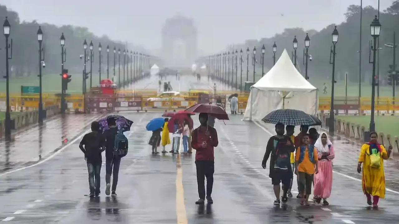 Light To Moderate Rainfall To Lash North India