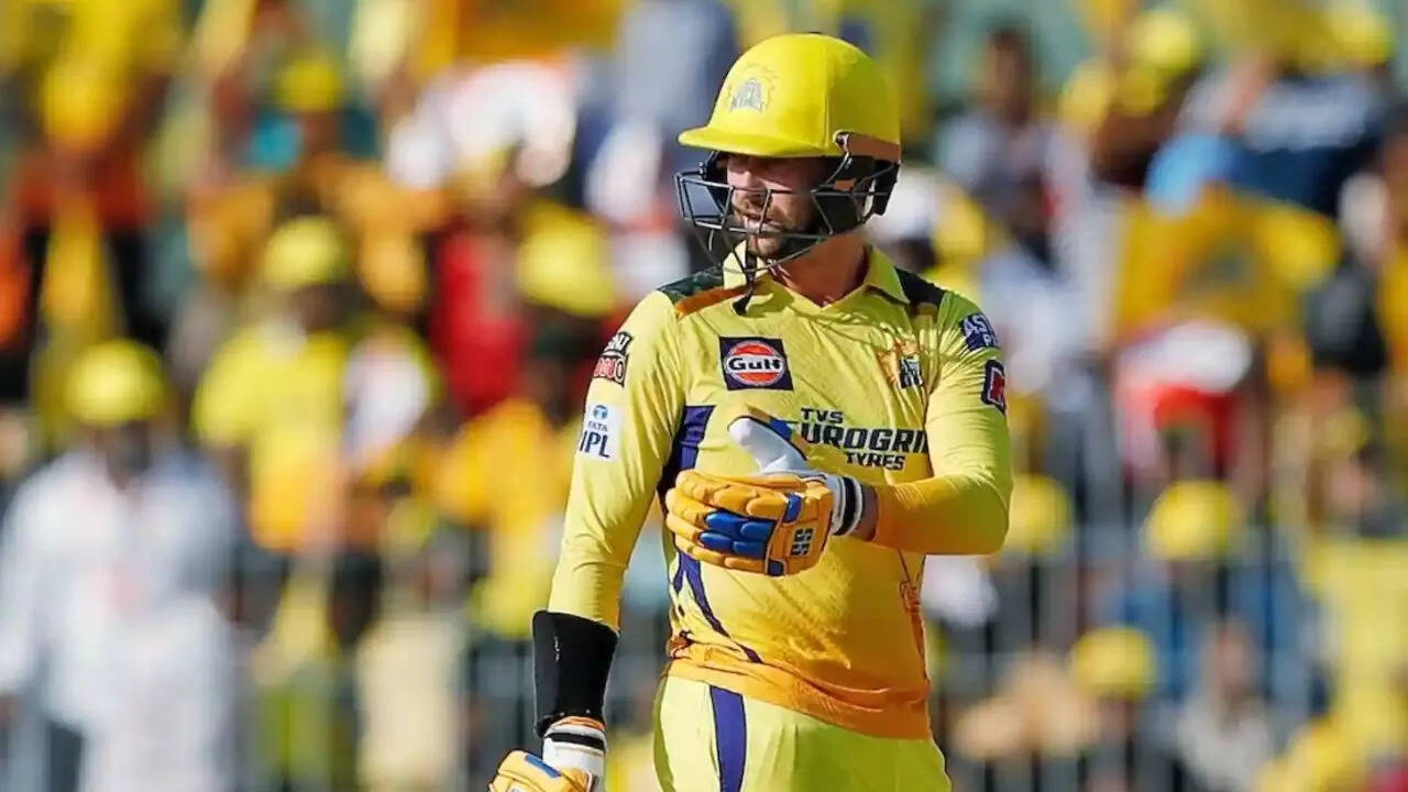  சிஎஸ்கேவுக்கு ஆரம்பத்திலே சிக்கல்... கான்வே ஆடுவதில் சந்தேகம்..? 