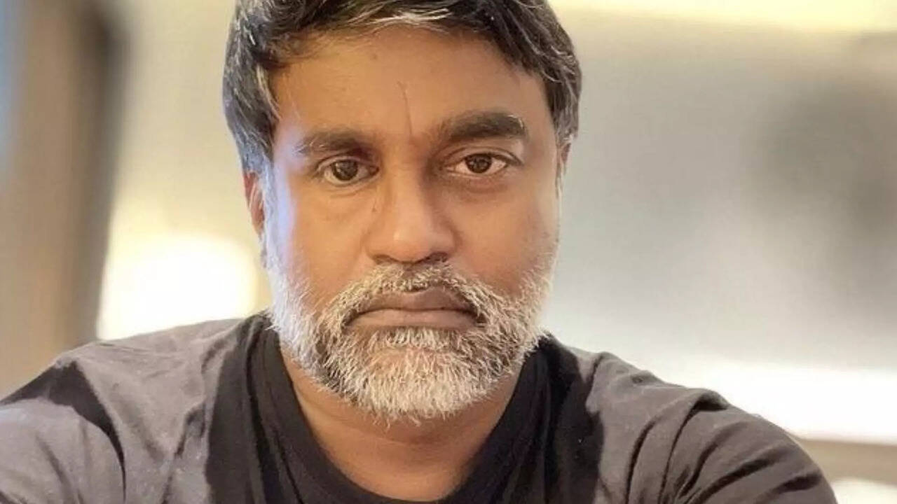  கண் பேசும் வார்த்தைகள்... இயக்குநர் செல்வராகவன் கண்ணின் கதை 