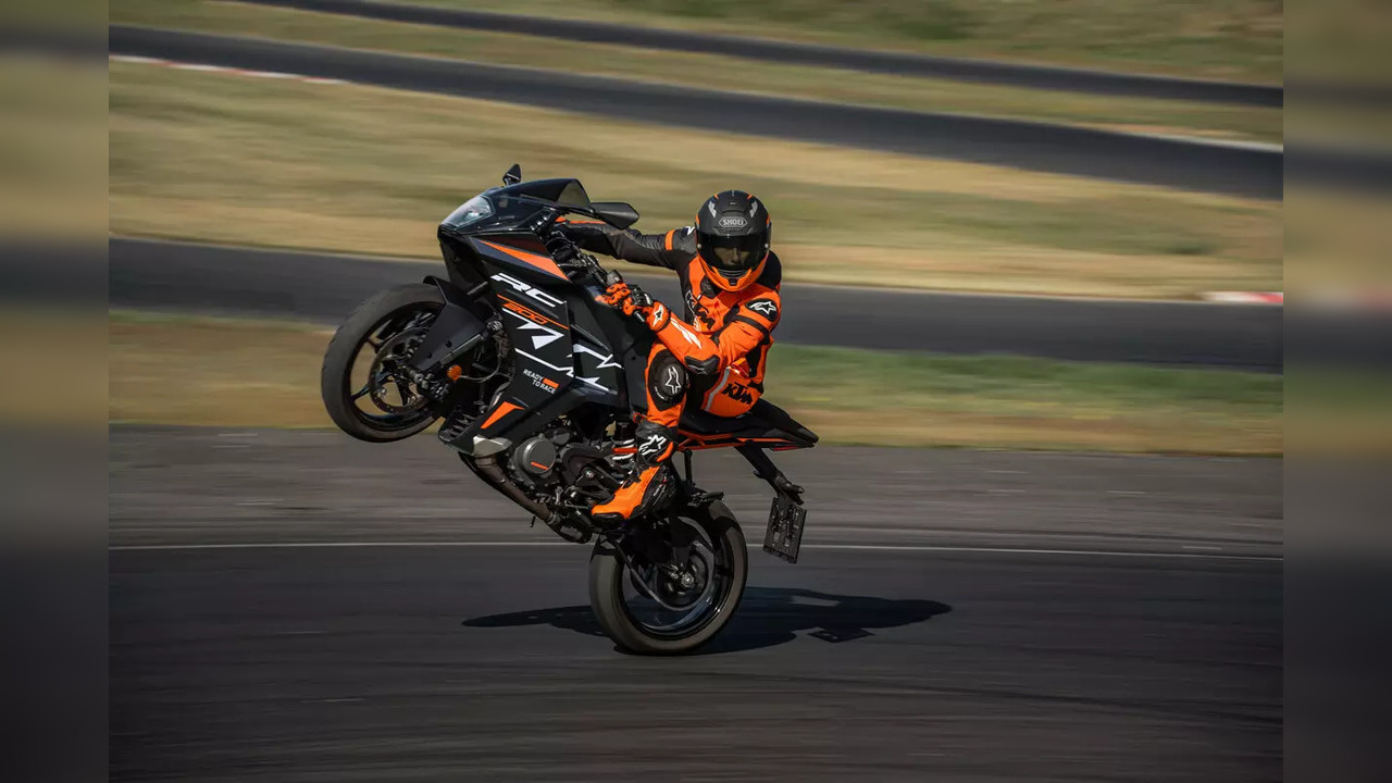 Action KTM 200 RC